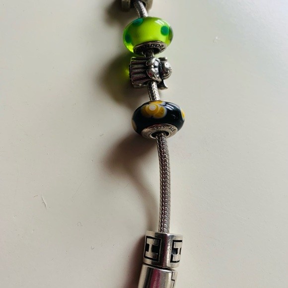 Pandora charm bracelet - Picture 5 of 12